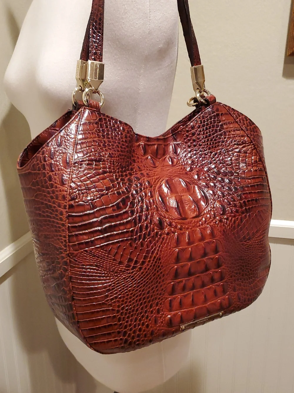 Like NEW Brahmin Marianna Alzette Croc Shoulder Tote - Picture 2 of 14